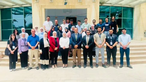 بورصة عمَّان تستقبل وفداً من جامعة البلقاء التطبيقية 